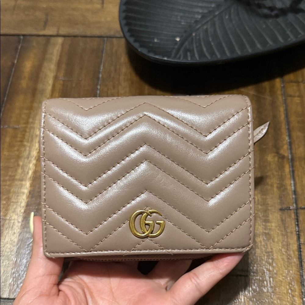Gucci Beige Quilted Leather Wallet